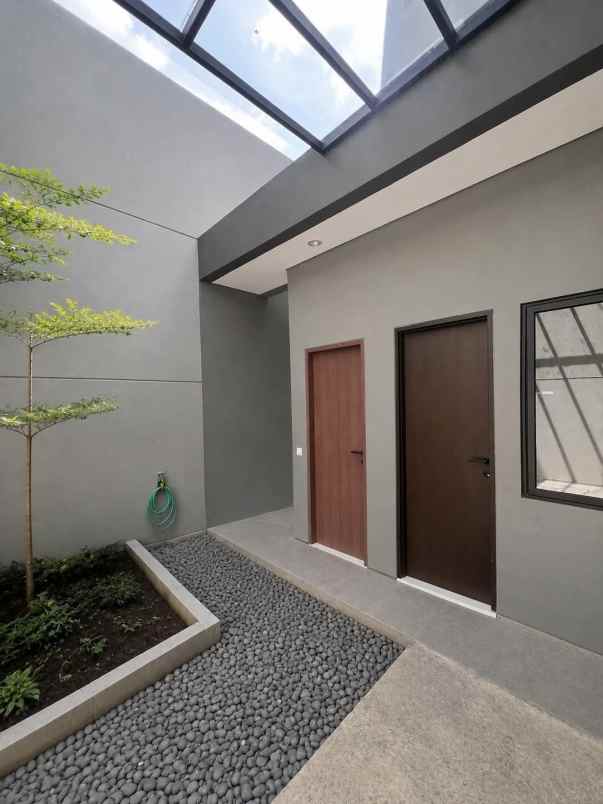 dijual rumah rumah citraland