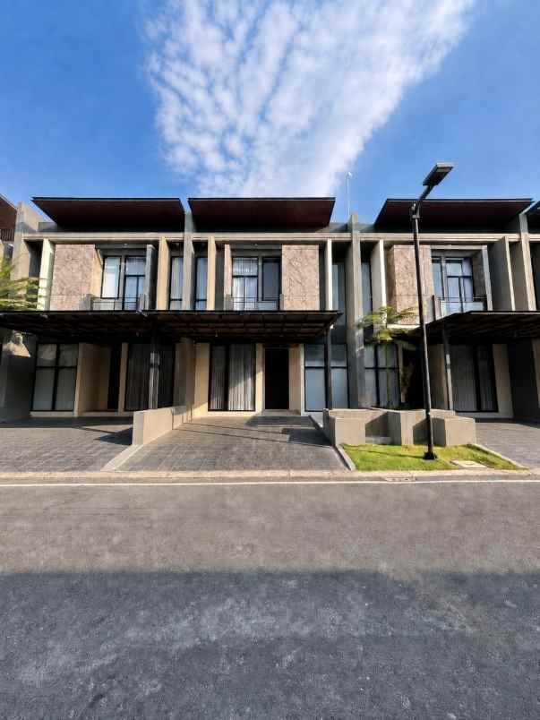 dijual rumah rumah citraland