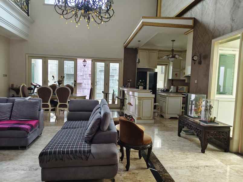 dijual rumah rumah pulomas barat
