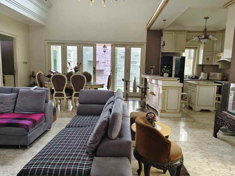 dijual rumah rumah pulomas barat