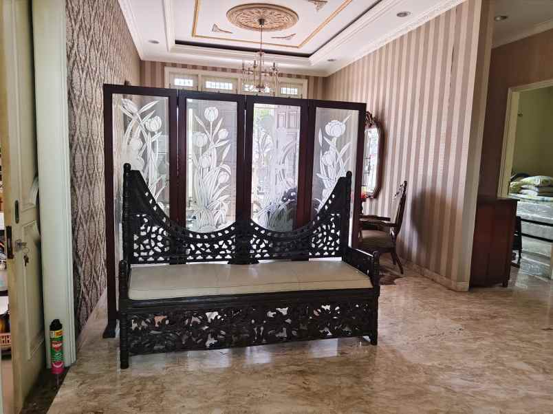 dijual rumah rumah pulomas barat