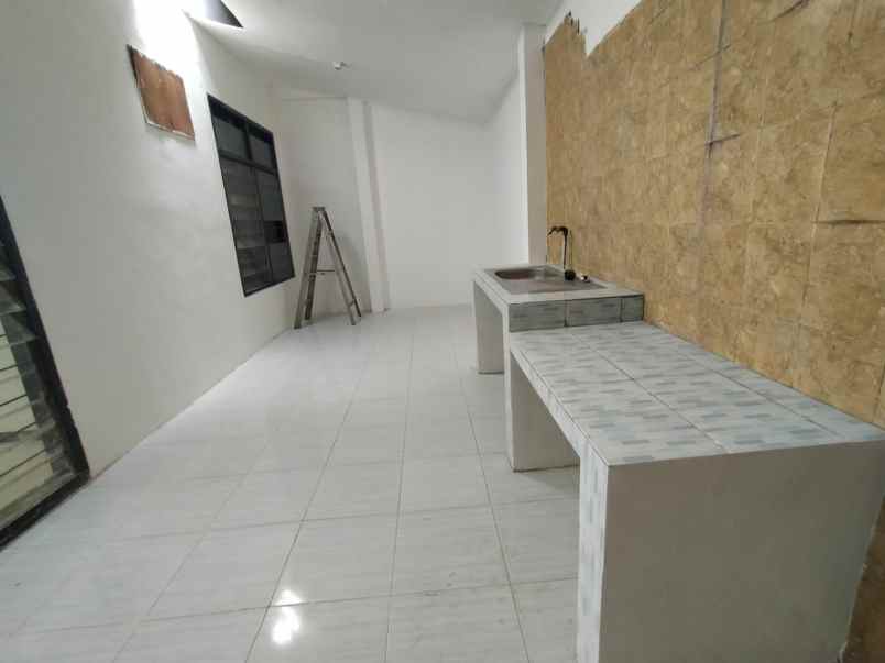 dijual rumah rungkut mapan