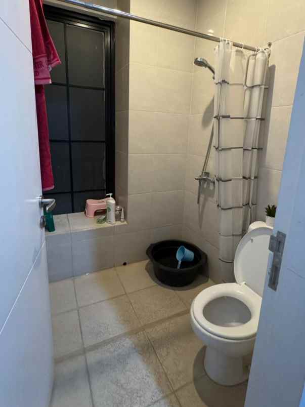 dijual rumah sambiroto