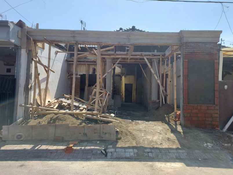 dijual rumah sawojajar