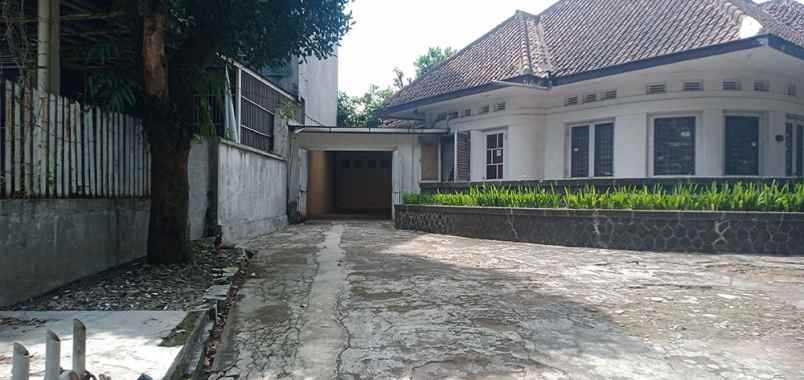 dijual rumah sayap pasteur