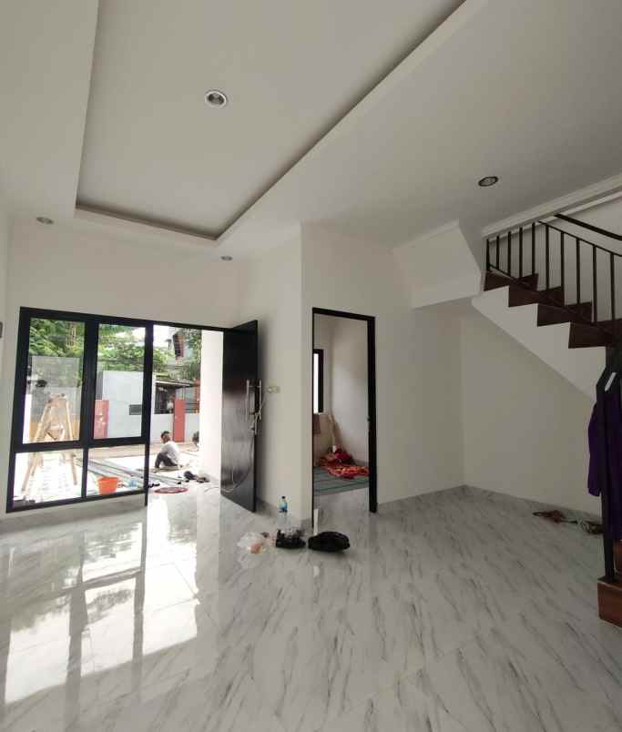 dijual rumah scandinavian lokasi strategis