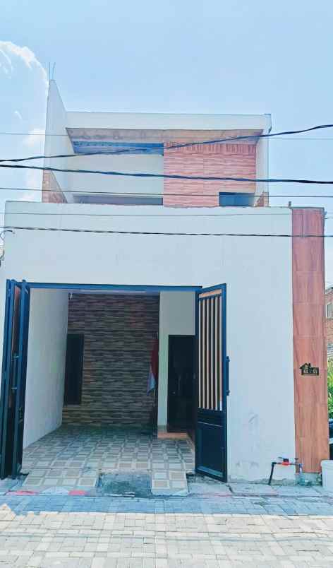 dijual rumah sememi jaya utara surabaya