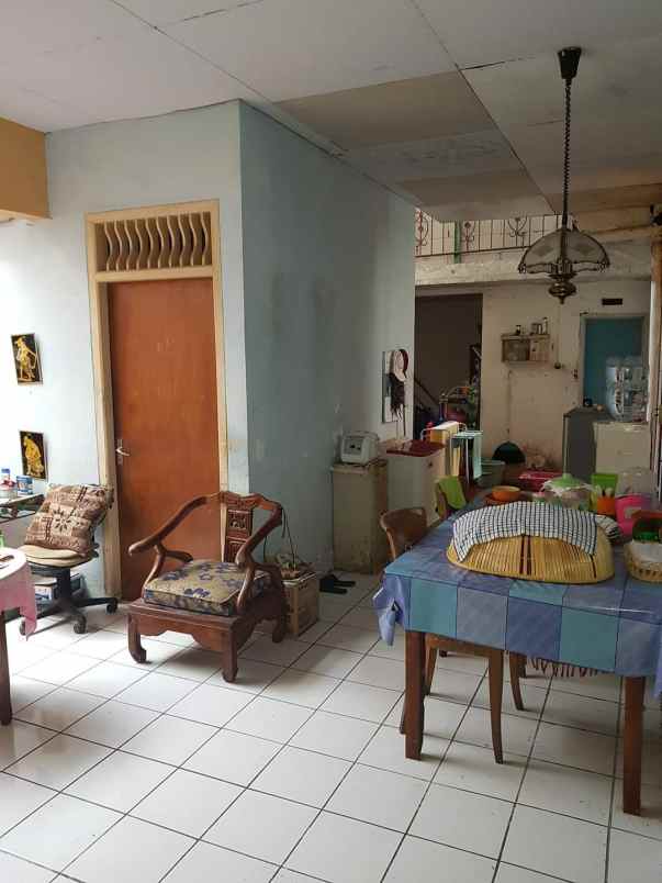 dijual rumah siap huni di bukit sari semarang atas