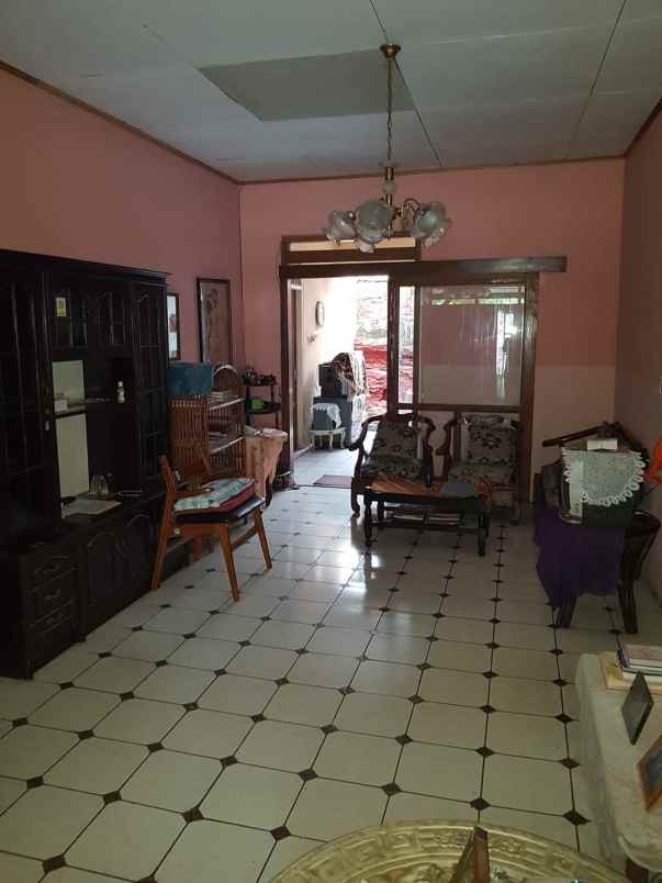 dijual rumah siap huni di bukit sari semarang atas