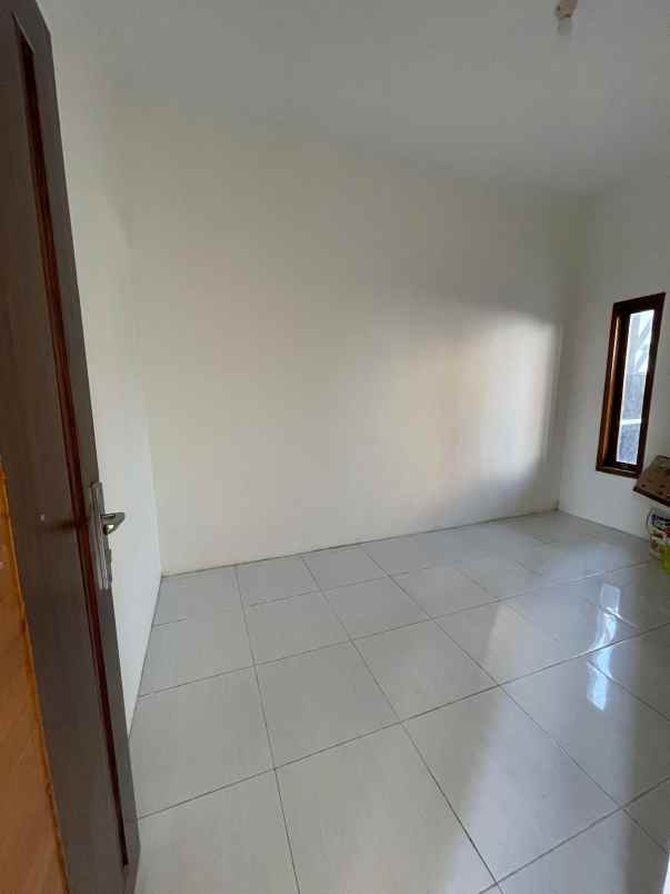 dijual rumah siap huni di palebon majapahit semarang