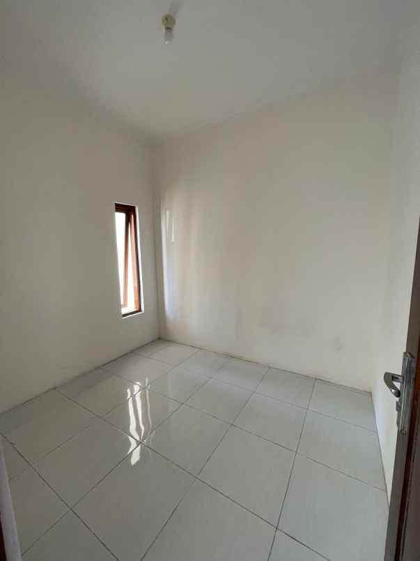 dijual rumah siap huni di palebon majapahit semarang