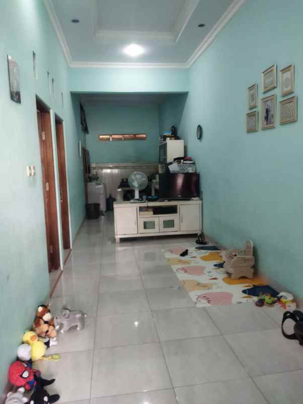 dijual rumah siap huni ditambun
