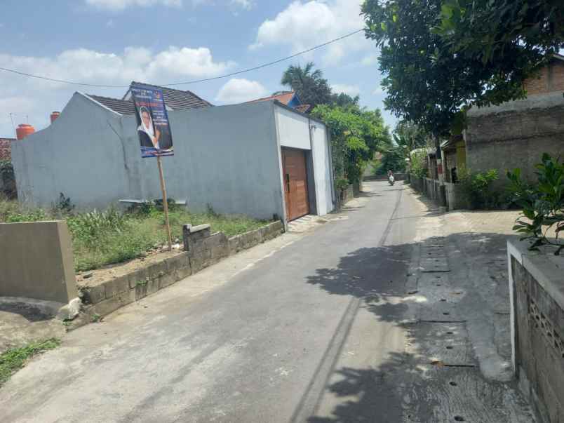 dijual rumah sidomoyo dekat kampus