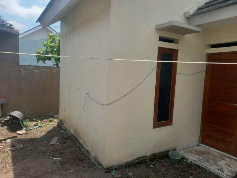 dijual rumah sidomoyo dekat kampus