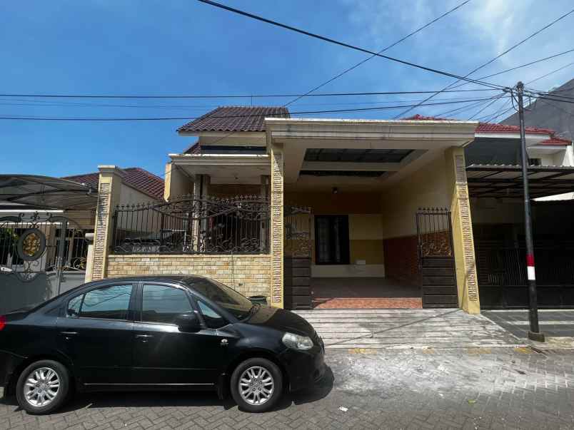 dijual rumah simpang darmo permai