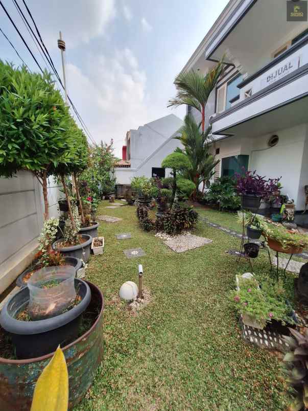 dijual rumah sip600