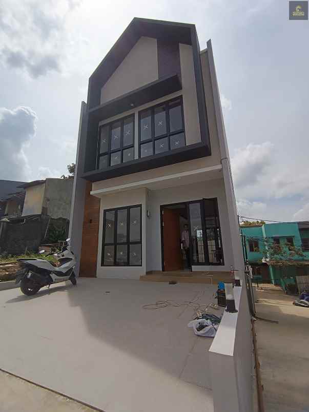 dijual rumah sip649