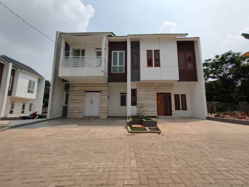 dijual rumah sirojul munir