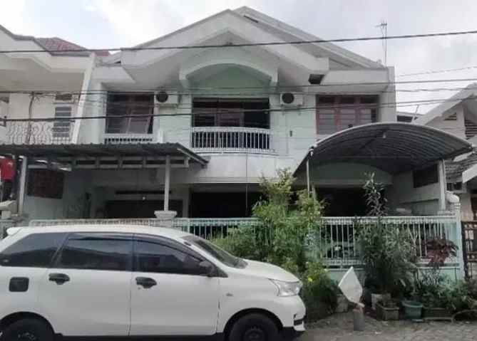 dijual rumah siwalankerto