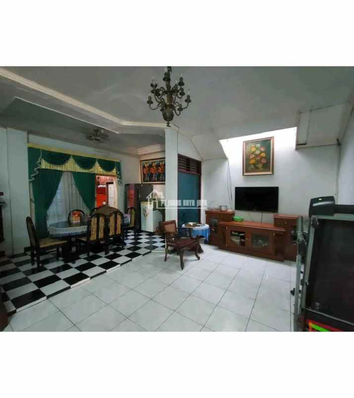 dijual rumah srondol kulon