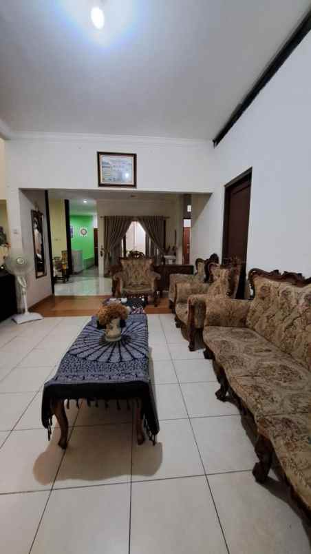 dijual rumah strategis dalam cluster grand wisata