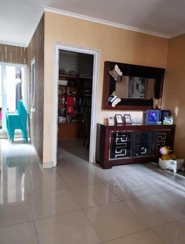 dijual rumah summarecon bekasi cluster