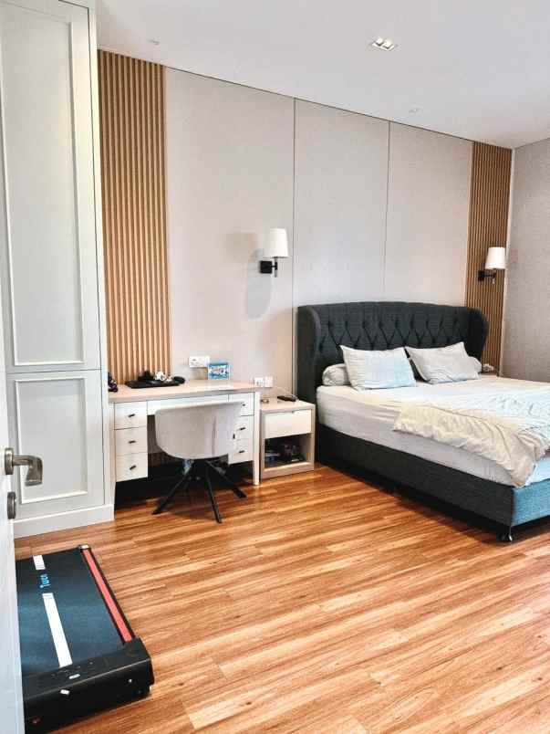 dijual rumah summarecon serpong cluster