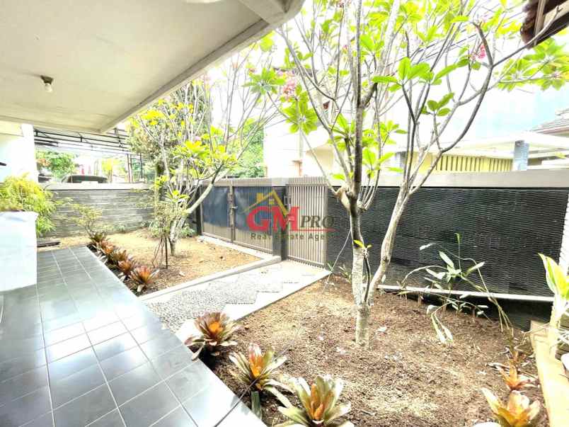 dijual rumah suryalaya