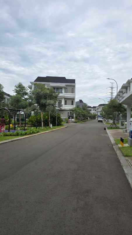 dijual rumah sutera winona alam sutera