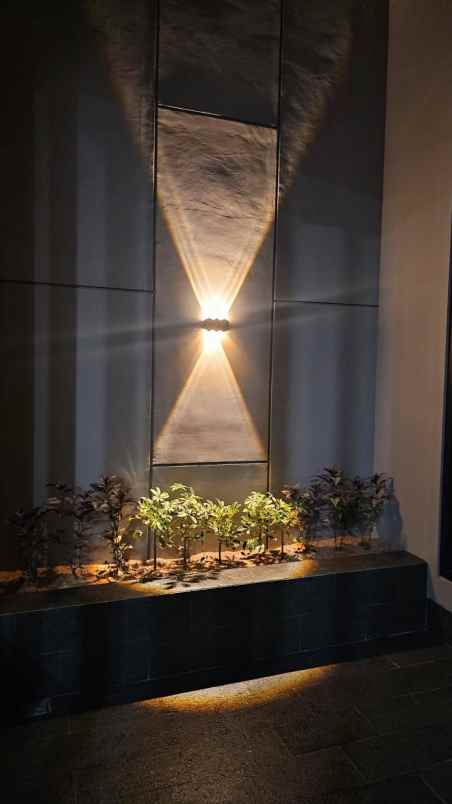 dijual rumah sutorejo utara