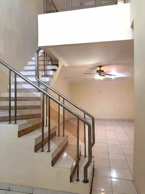 dijual rumah taman modern cakung