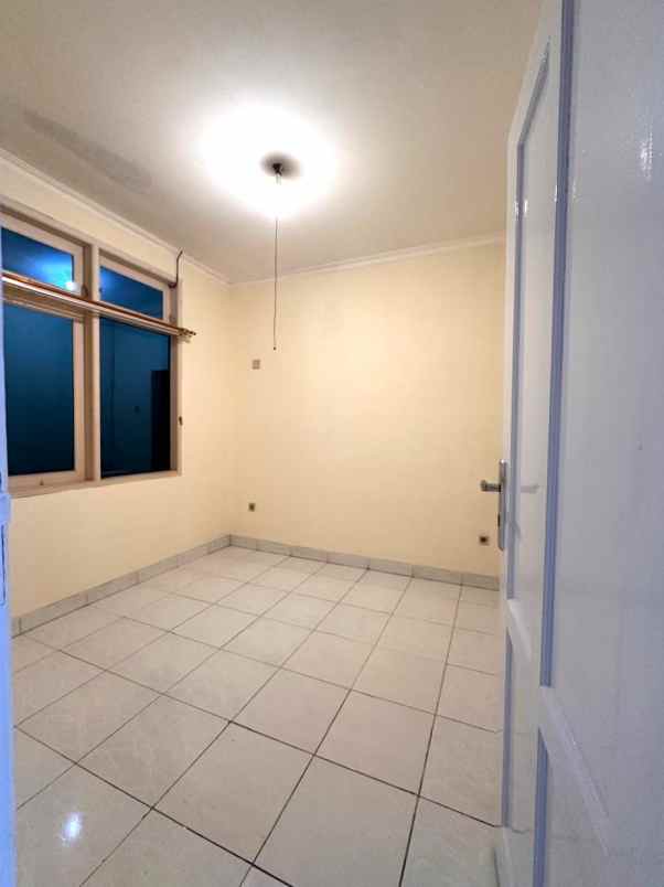 dijual rumah taman modern cakung