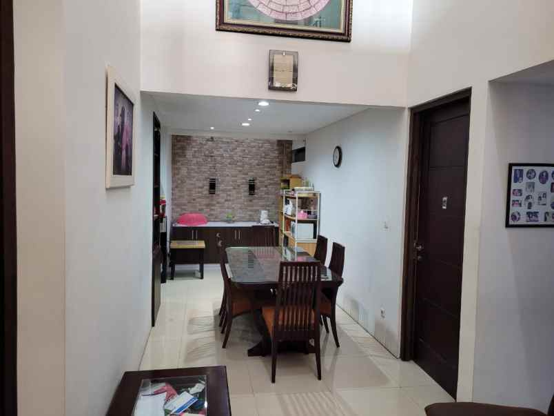 dijual rumah taman pesona mediteran