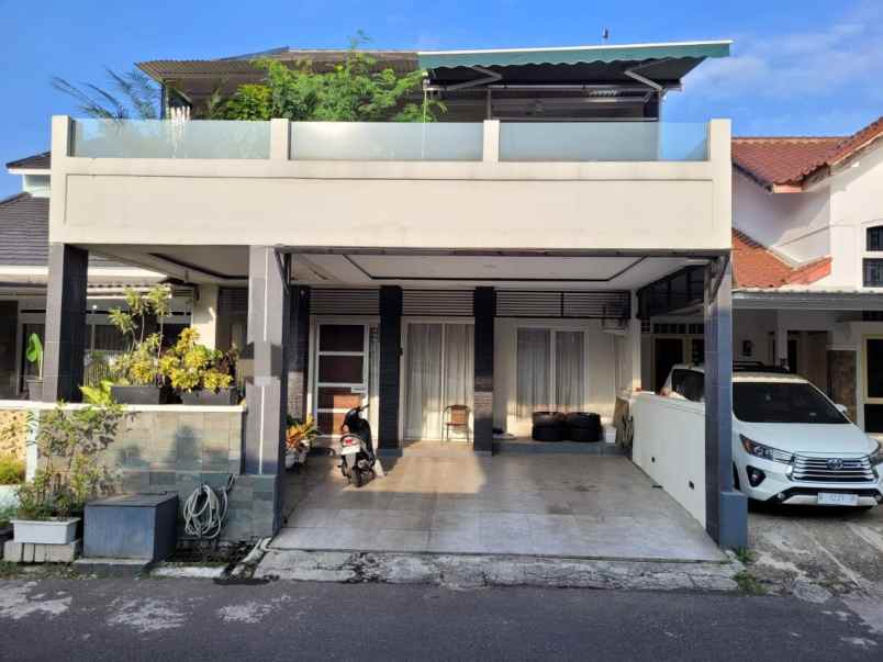 dijual rumah taman pesona mediteran