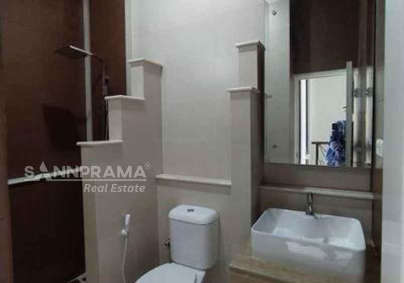 dijual rumah tanah baru