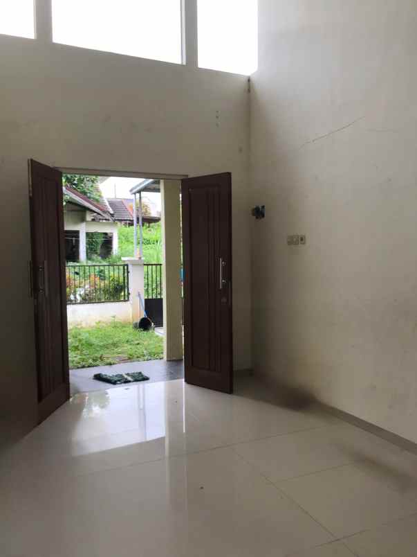 dijual rumah tidar