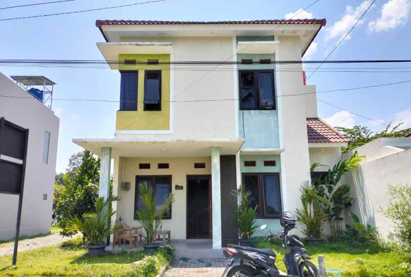 dijual rumah timur staddion maguwoharjo