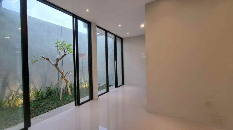 dijual rumah tirtomartani