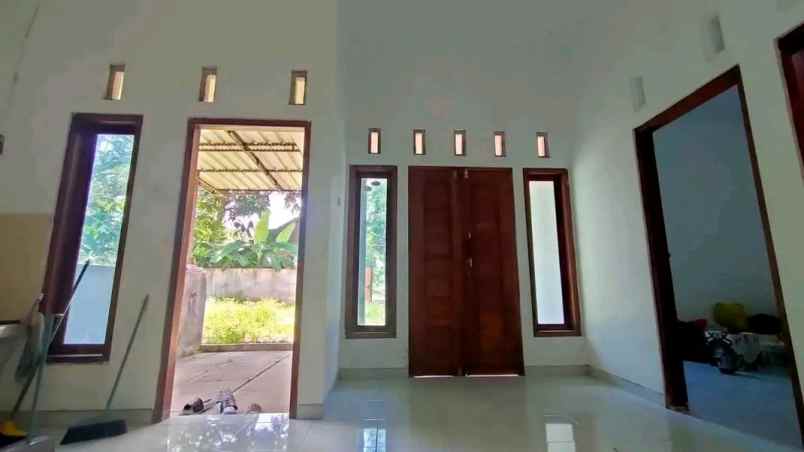 dijual rumah trirenggo