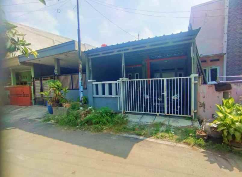 dijual rumah villa gading harapan 1