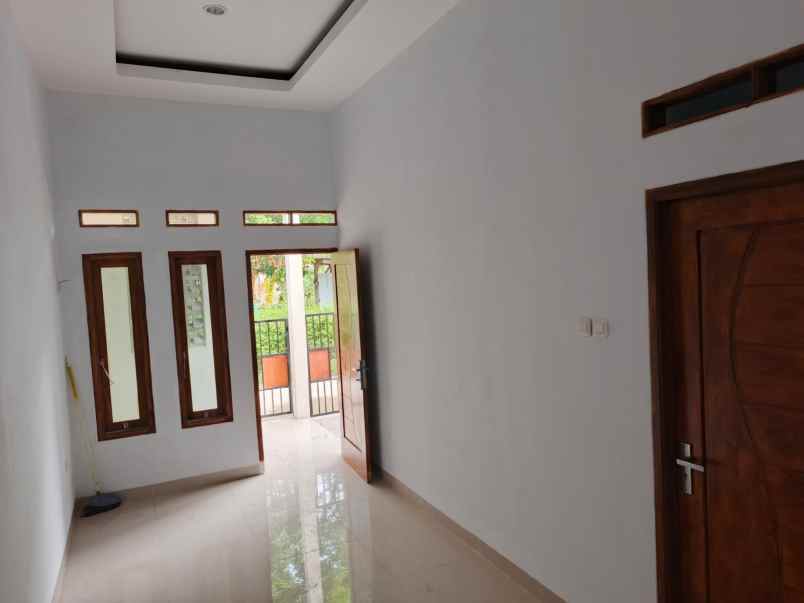 dijual rumah villa gading harapan bekasi