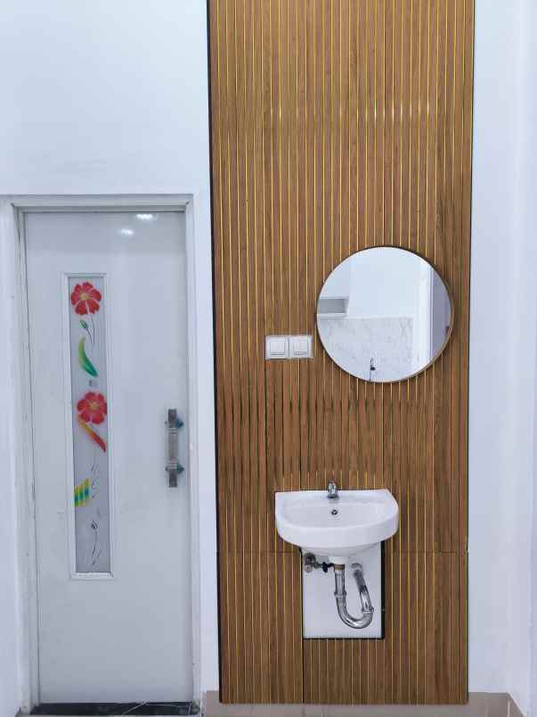 dijual rumah villa gading harapan bekasi