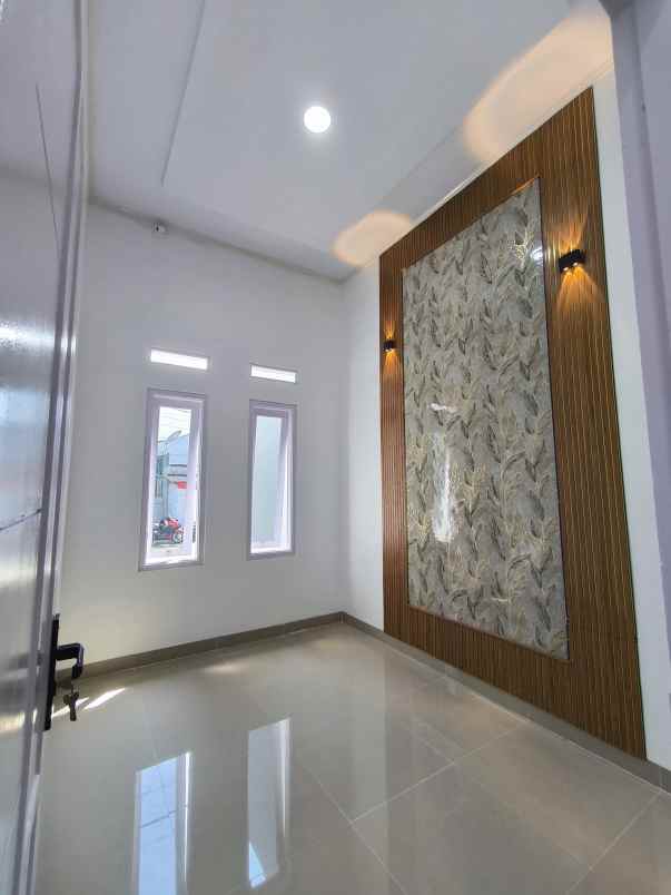 dijual rumah villa gading harapan bekasi