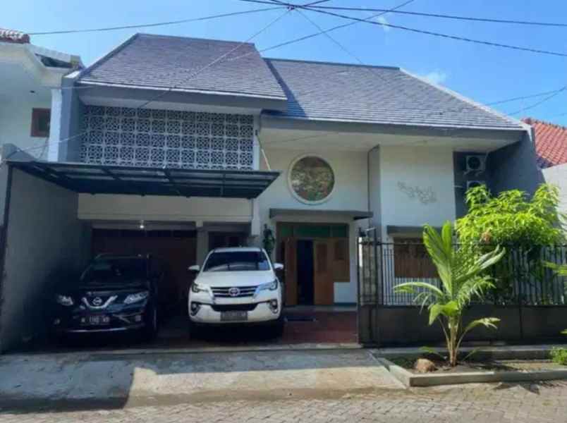 dijual rumah villa kalijudan indah