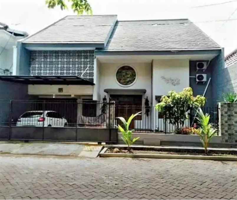 dijual rumah villa kalijudan indah