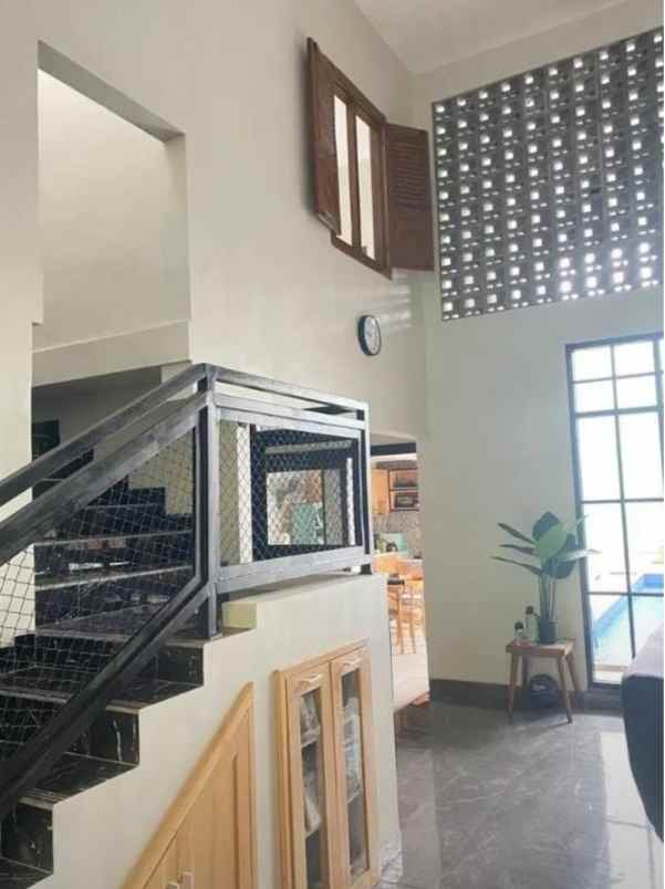 dijual rumah villa kalijudan indah