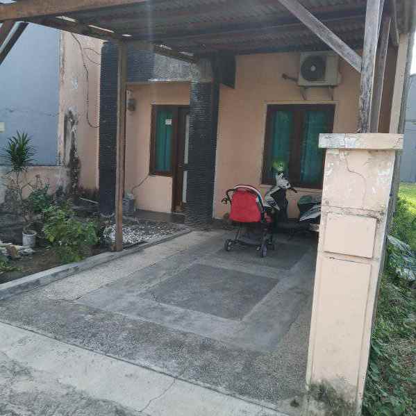 dijual rumah wadung asri