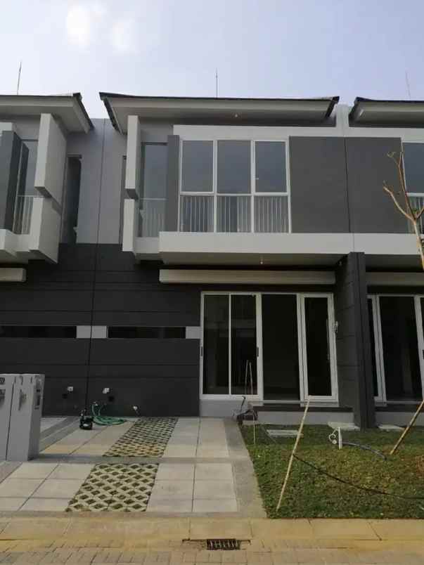 dijual rumah wisata bukit mas