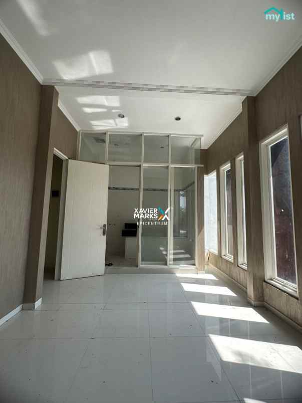 dijual rumah wisata semanggi