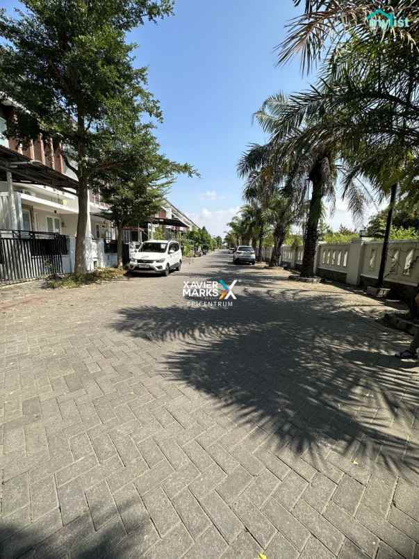 dijual rumah wisata semanggi